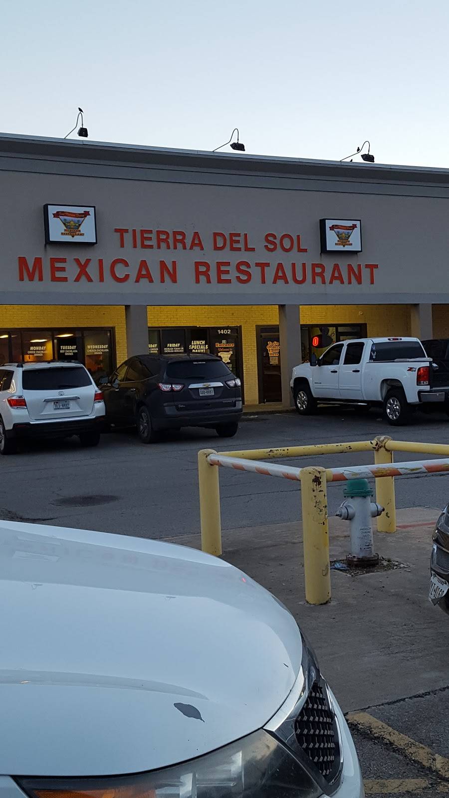 Tierra Del Sol Mexican Restaurant | restaurant | 1402 Mockingbird Ln, Sulphur Springs, TX 75482, USA | 9038855845 OR +1 903-885-5845