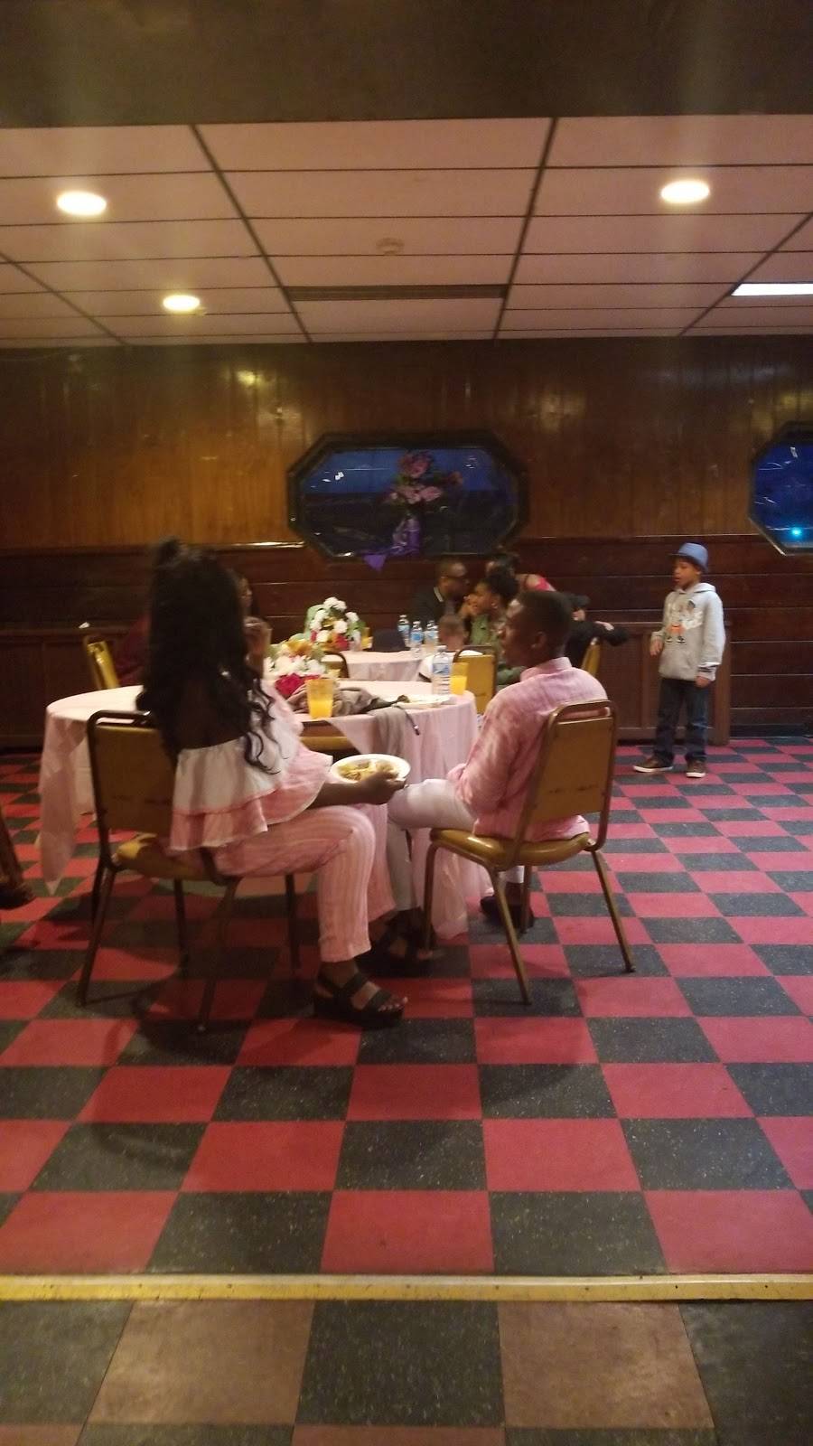 Lucky Star | restaurant | 6727 Elmwood Ave, Philadelphia, PA 19142, USA | 2154929773 OR +1 215-492-9773