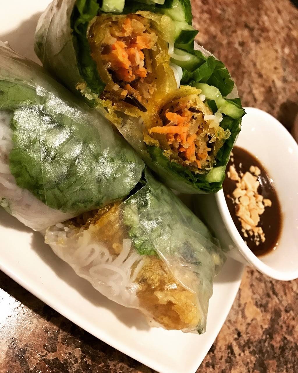 Pho Bowl Vietnamese Restaurant | restaurant | 7637 Lundys Ln, Niagara Falls, ON L2H 1H2, Canada | 2892968878 OR +1 289-296-8878