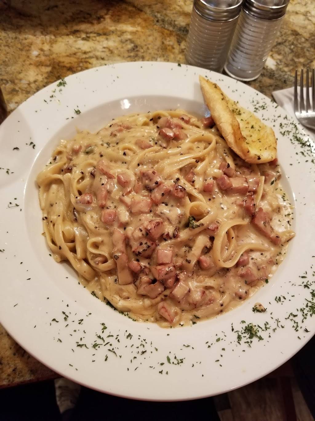 Antonias Family Restaurant | restaurant | 615 S Chester Rd, Swarthmore, PA 19081, USA | 6105431271 OR +1 610-543-1271