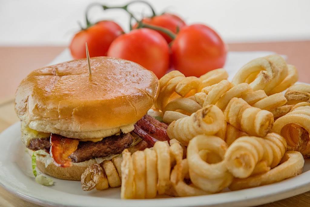 Twisters Burgers and Burritos | restaurant | 740 Juan Tabo Blvd NE, Albuquerque, NM 87123, USA | 5052371611 OR +1 505-237-1611