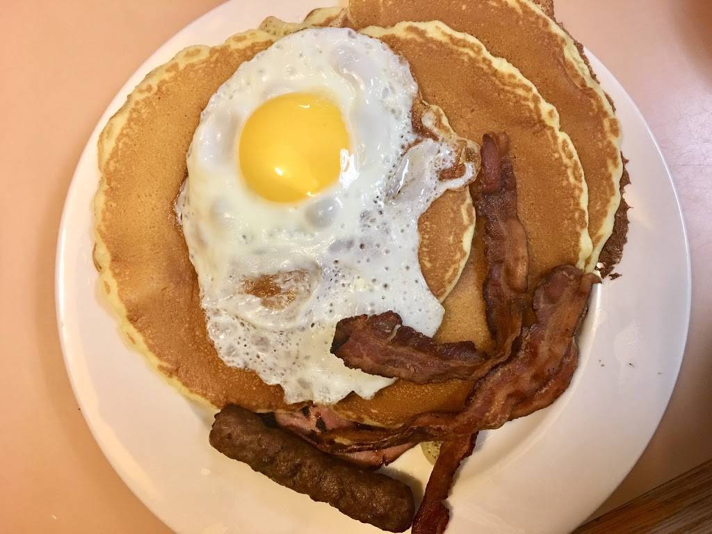 Peconic Bay Diner | restaurant | 871 Old Country Rd, Riverhead, NY 11901, USA | 6313697758 OR +1 631-369-7758