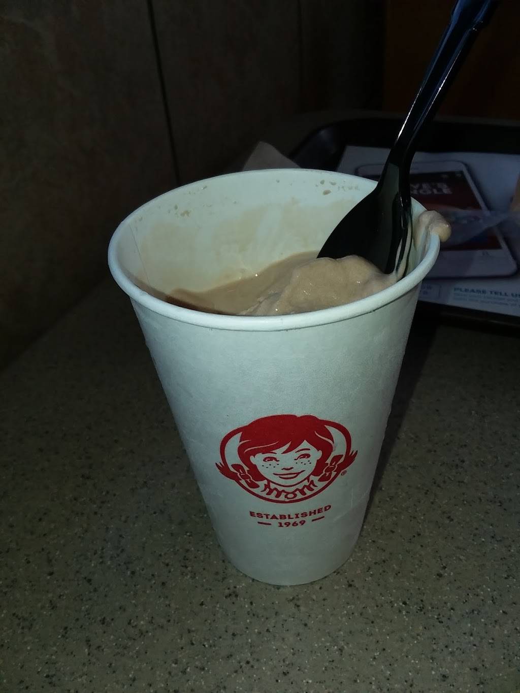 Wendys | restaurant | 15305 US-150, Paris, IL 61944, USA | 2174632254 OR +1 217-463-2254