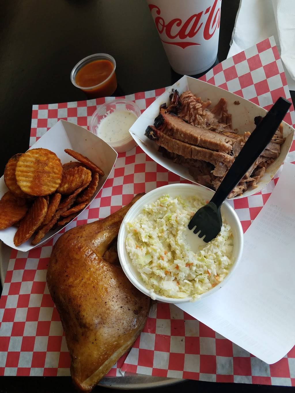 Southport Smoke House | restaurant | 1102 N Howe St, Southport, NC 28461, USA | 9103635035 OR +1 910-363-5035