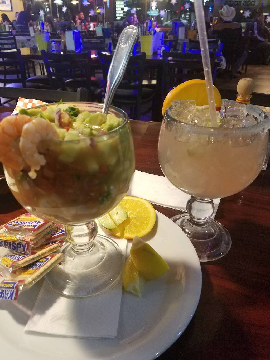 Tacos y Mariscos Las Espuelas | restaurant | 4724 N Blackstone Ave, Fresno, CA 93726, USA | 5592211550 OR +1 559-221-1550
