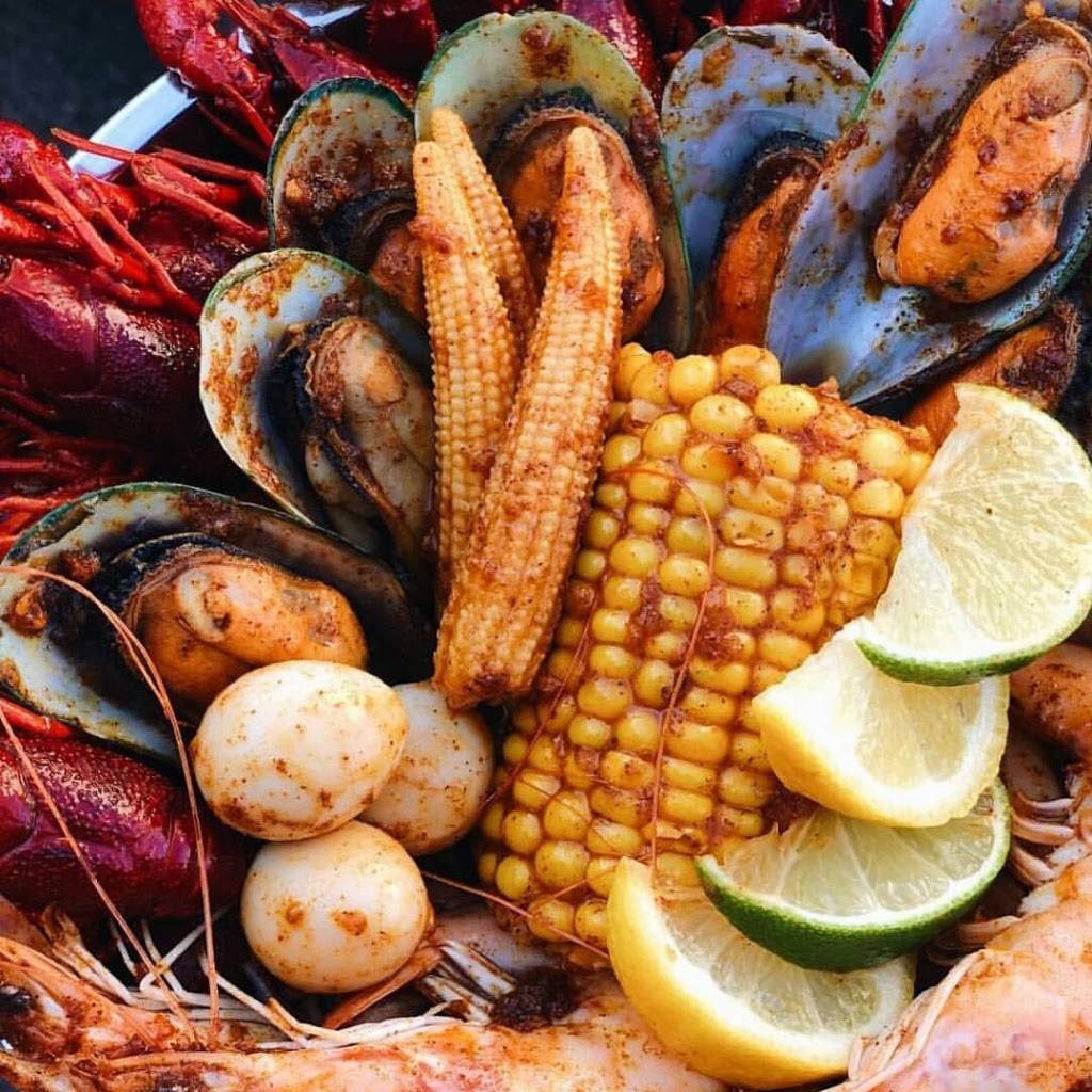 Kickin Kasian | restaurant | 17620 Ventura Blvd, Encino, CA 91316, USA | 8186597779 OR +1 818-659-7779