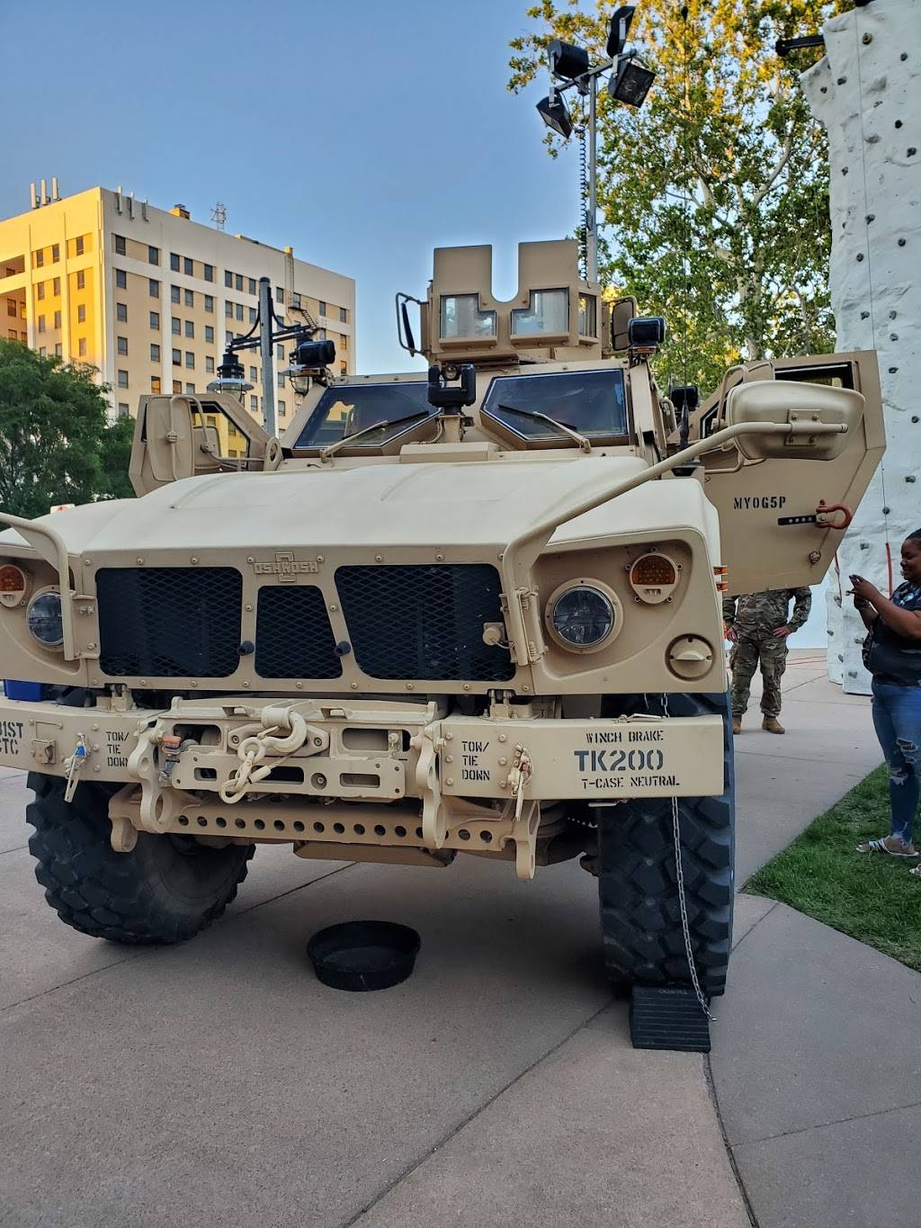 Papa Johns Pizza | restaurant | 220 W Douglas Ave Ste 7272, Wichita, KS 67202, USA | 3162647272 OR +1 316-264-7272