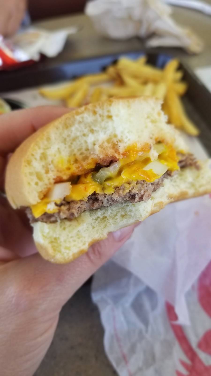 Wendys | restaurant | 1150 S Main St, Red Bluff, CA 96080, USA | 5305289310 OR +1 530-528-9310