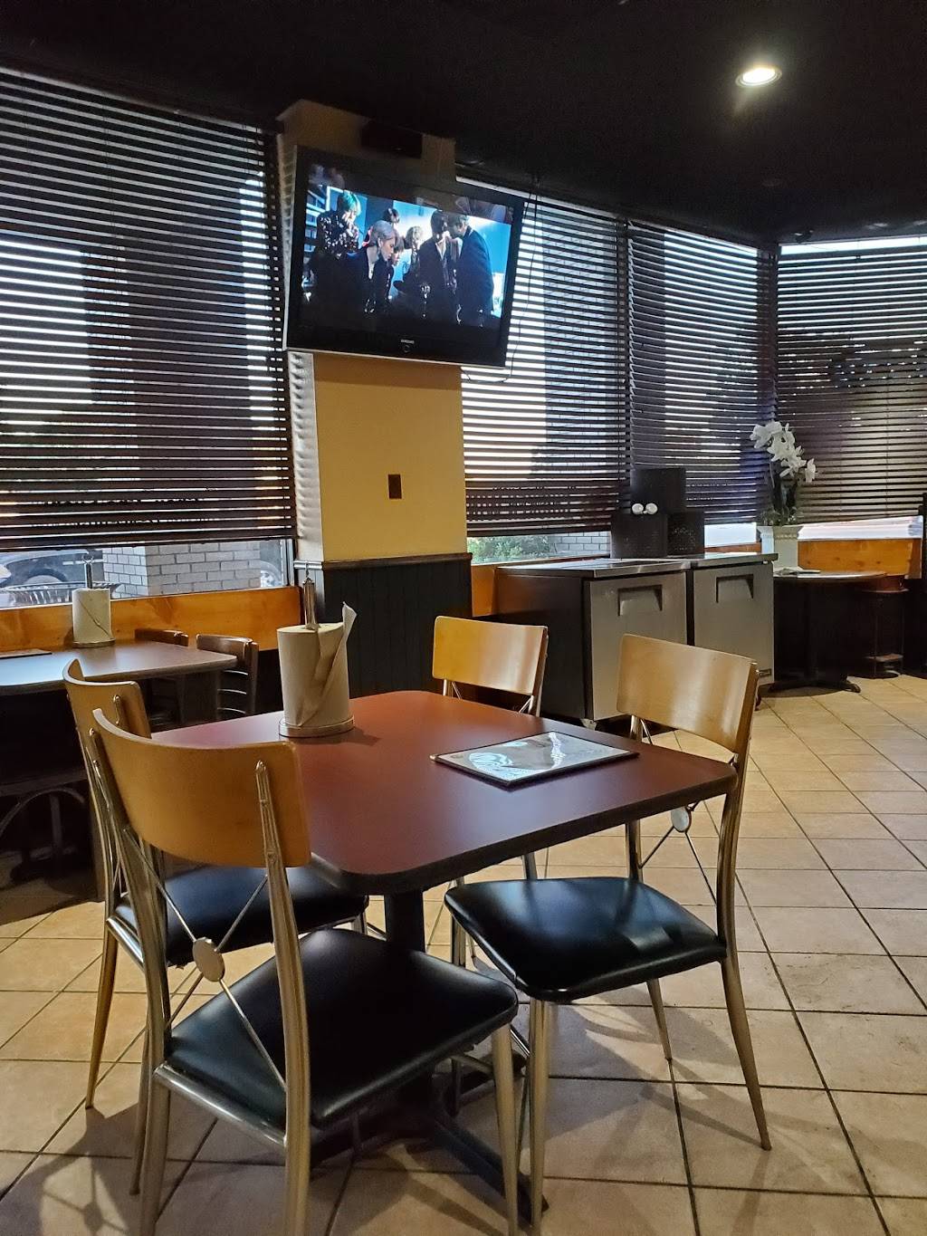 The Follow Wings | restaurant | 2150 N Josey Ln #322, Carrollton, TX 75006, USA | 2149409788 OR +1 214-940-9788