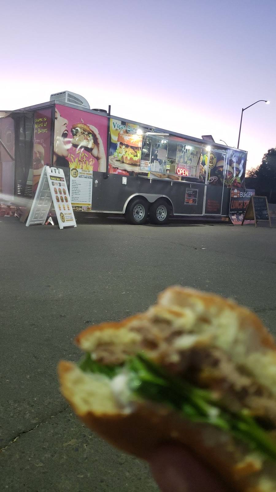 World of Fusion Burgers | restaurant | 6451 E Shields Ave, Fresno, CA 93727, USA | 8057209596 OR +1 805-720-9596