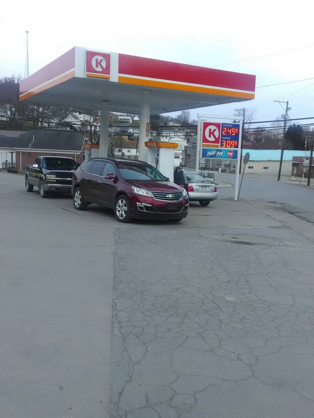 Circle K | cafe | 666 Pike St, Monongah, WV 26554, USA | 3045343916 OR +1 304-534-3916