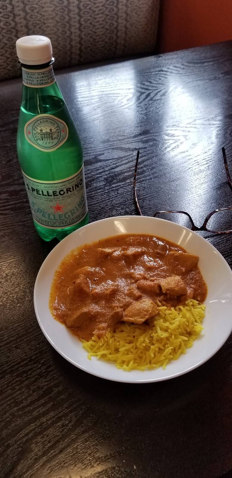 Gogis Cafe | restaurant | 230 Salem St, Chico, CA 95928, USA | 5308913570 OR +1 530-891-3570