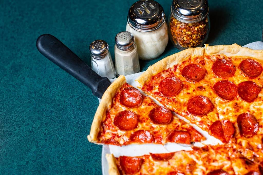 Pizza Inn | restaurant | 502 Ann St Ste V, Pickens, SC 29671, USA | 8648787918 OR +1 864-878-7918