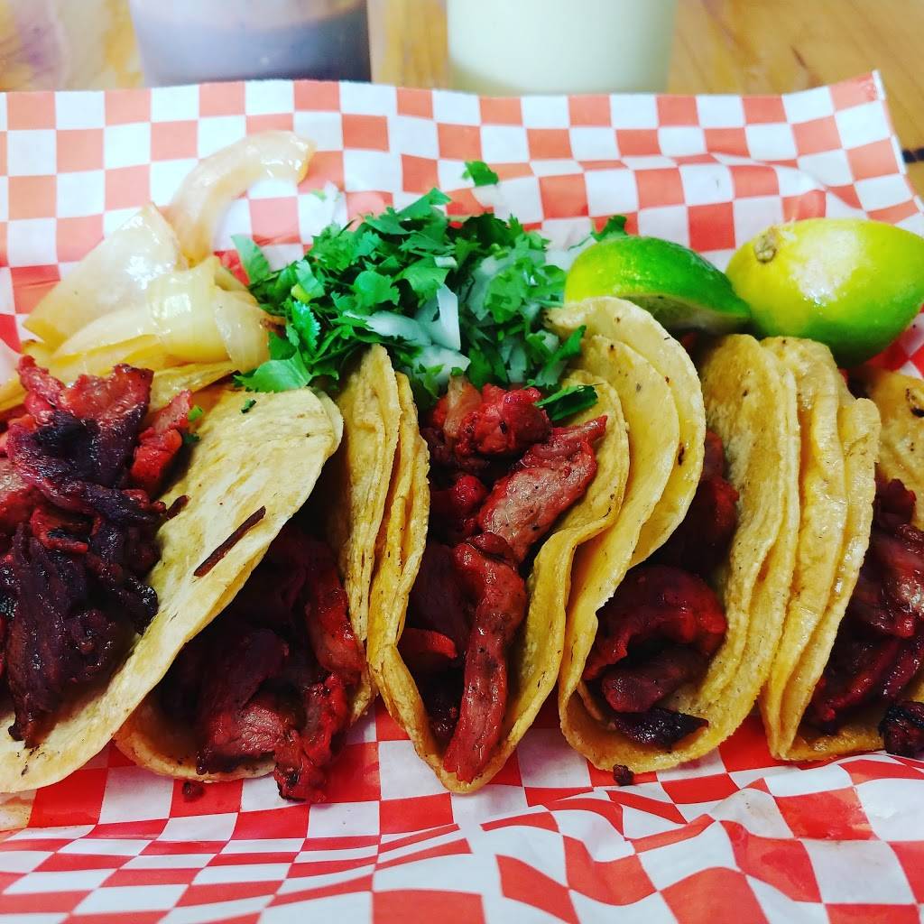 Fitos Tacos De Trompo | restaurant | 3113 W Davis St, Dallas, TX 75211, USA | 2144297458 OR +1 214-429-7458