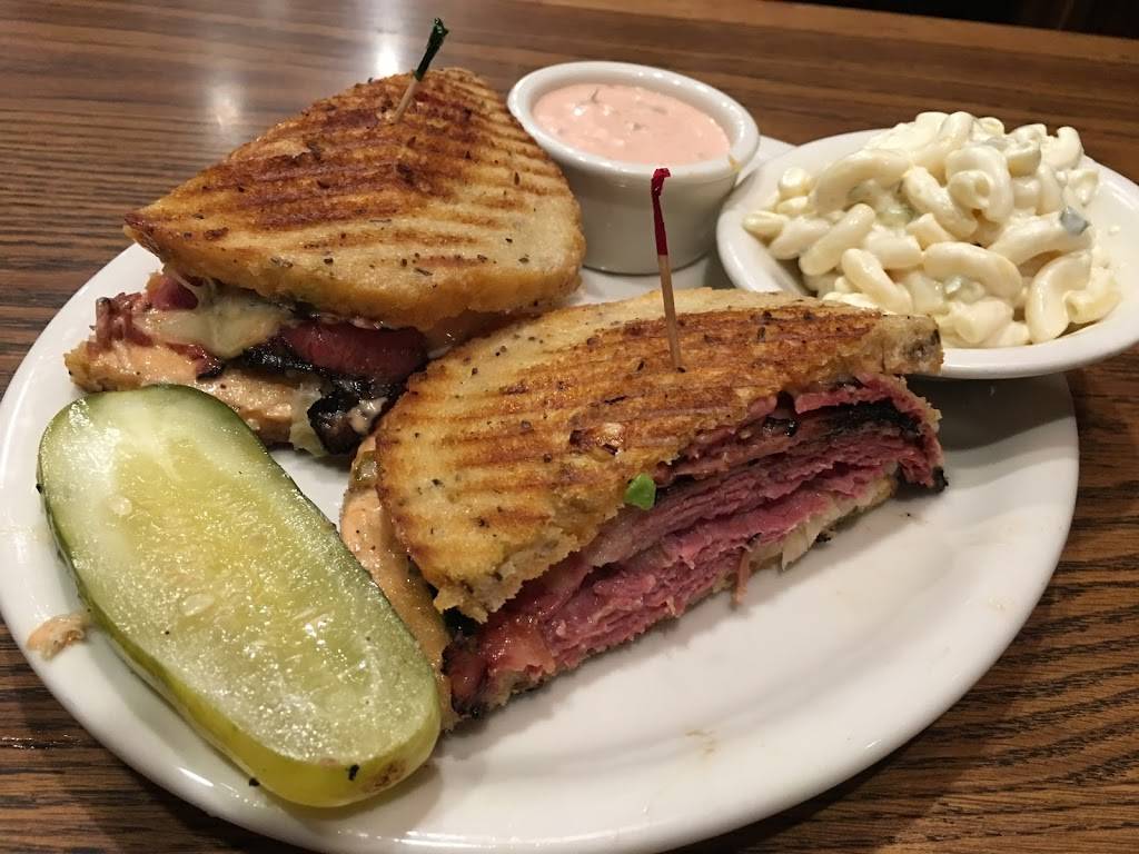 Greenblatts Deli & Fine Wines | meal takeaway | 8017 Sunset Blvd, Los Angeles, CA 90046, USA | 3236560606 OR +1 323-656-0606