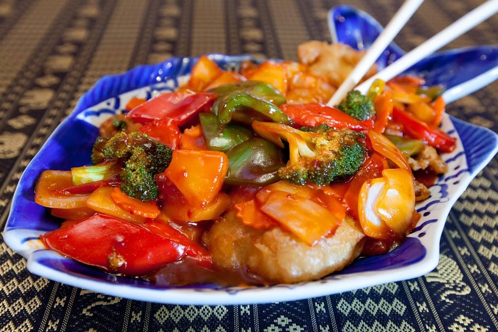 Mango Salad | restaurant | 95 Thames St S, Ingersoll, ON N5C 2T2, Canada | 5194251188 OR +1 519-425-1188