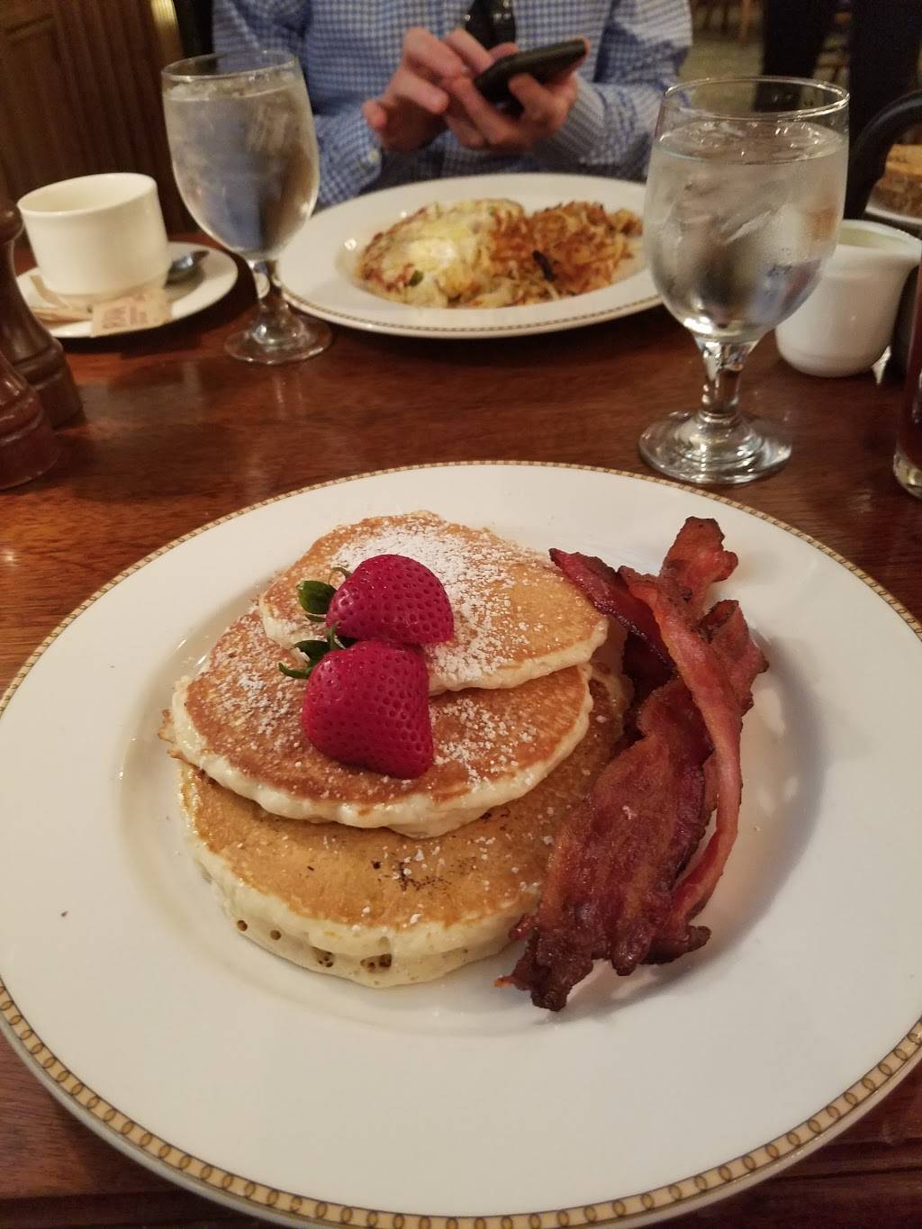 Fork & Bottle at The Desmond | restaurant | 1 Liberty Blvd, Malvern, PA 19355, USA | 6102967300 OR +1 610-296-7300