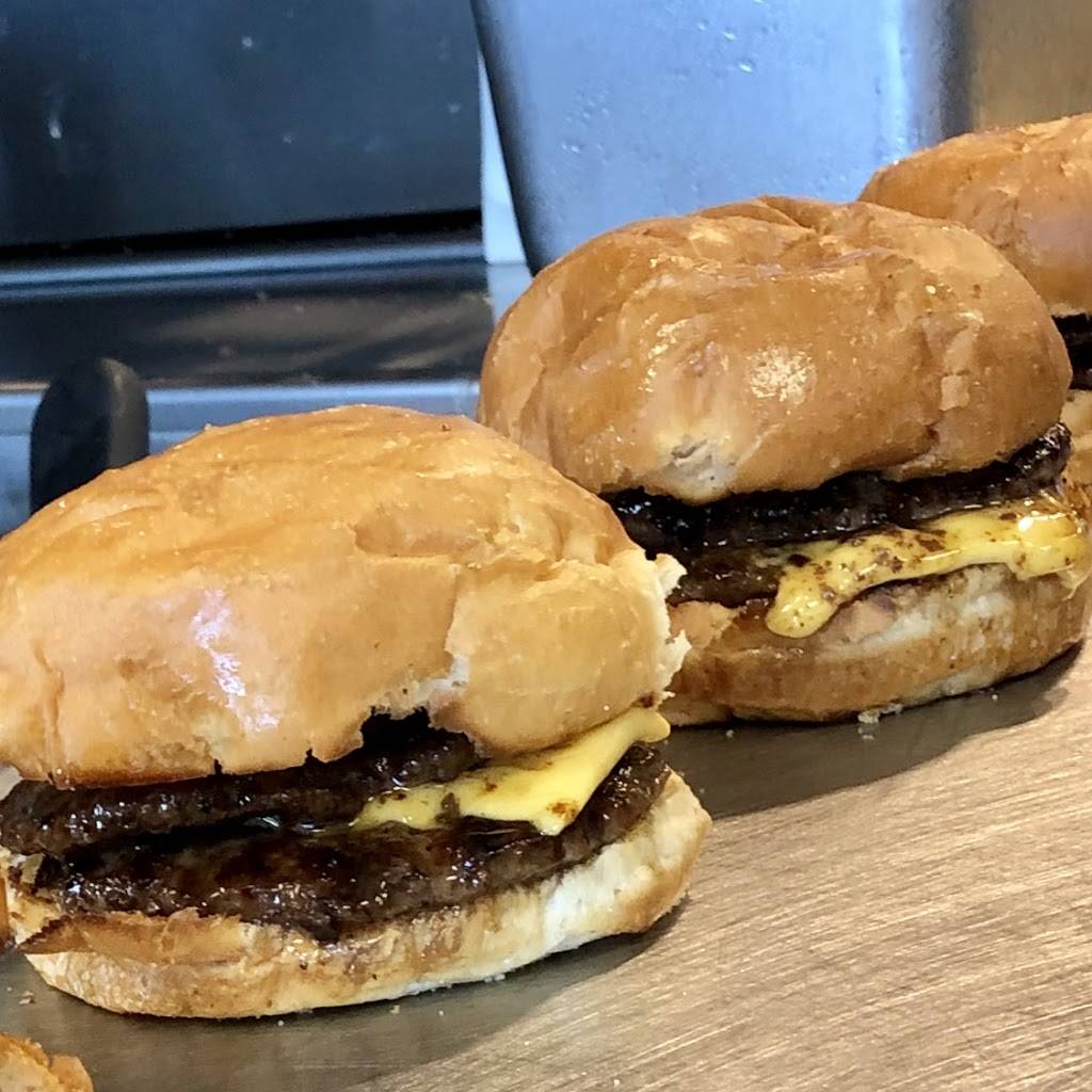 Swensons (Hilliard) Drive-In Restaurants | restaurant | 4810 Cemetery Rd, Hilliard, OH 43026, USA | 6149839900 OR +1 614-983-9900