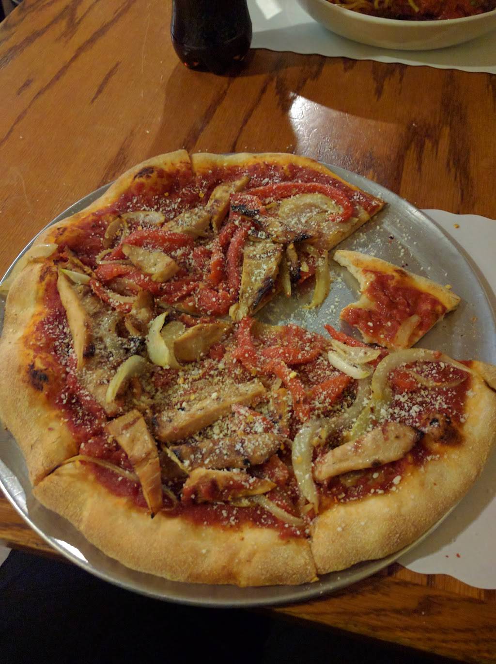 Ginos | restaurant | 50 Pondfield Rd W, Bronxville, NY 10708, USA | 9149617460 OR +1 914-961-7460