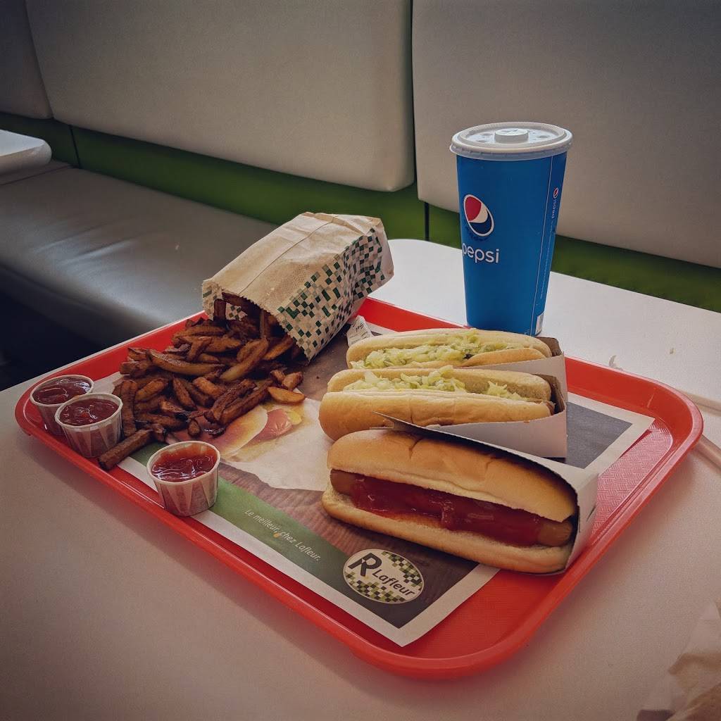 Restaurant Lafleur | restaurant | 90 Boulevard Montréal-Toronto, Montréal, QC H8R 0B5, Canada | 4506560005 OR +1 450-656-0005