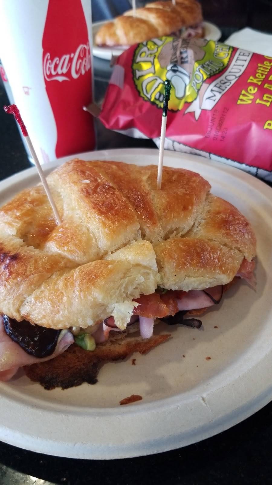 Winchells Donut House | cafe | 1213 S Soto St, Los Angeles, CA 90023, USA | 3237804331 OR +1 323-780-4331