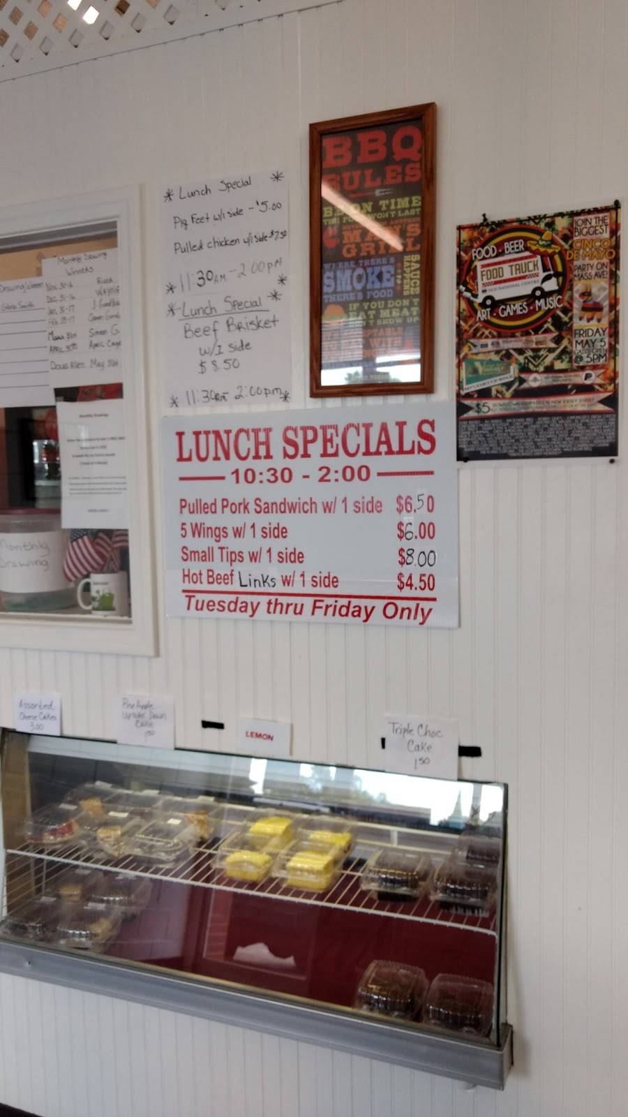 Holy Smoke Heavenly BBQ | restaurant | 2073 N Emerson Ave, Indianapolis, IN 46218, USA | 3175454227 OR +1 317-545-4227