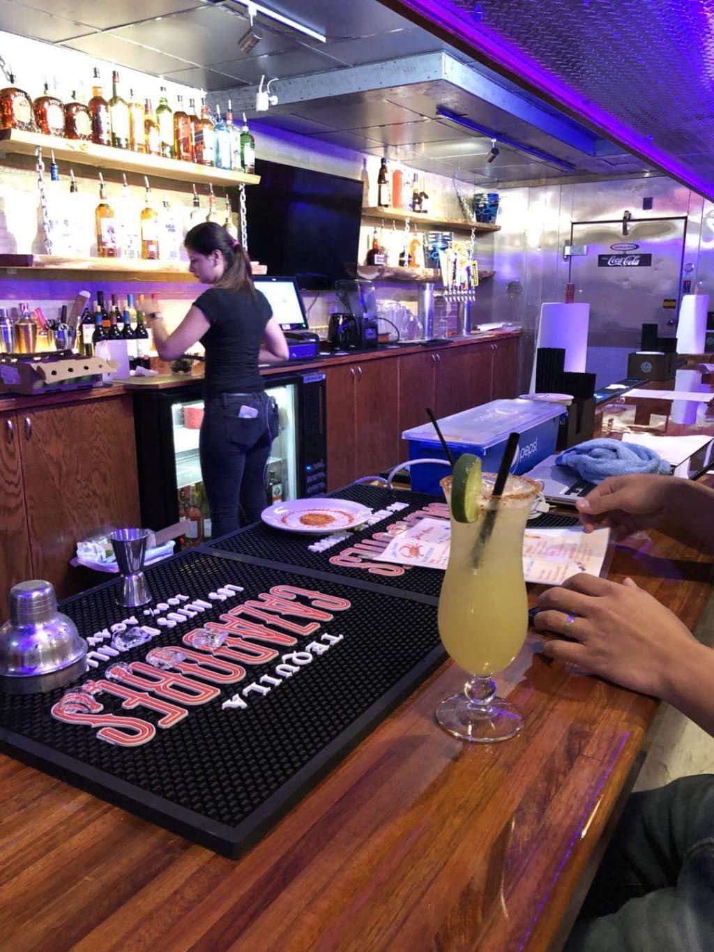 Crafty Crab | restaurant | 4402 N University Dr, Lauderhill, FL 33351, USA | 9545304995 OR +1 954-530-4995