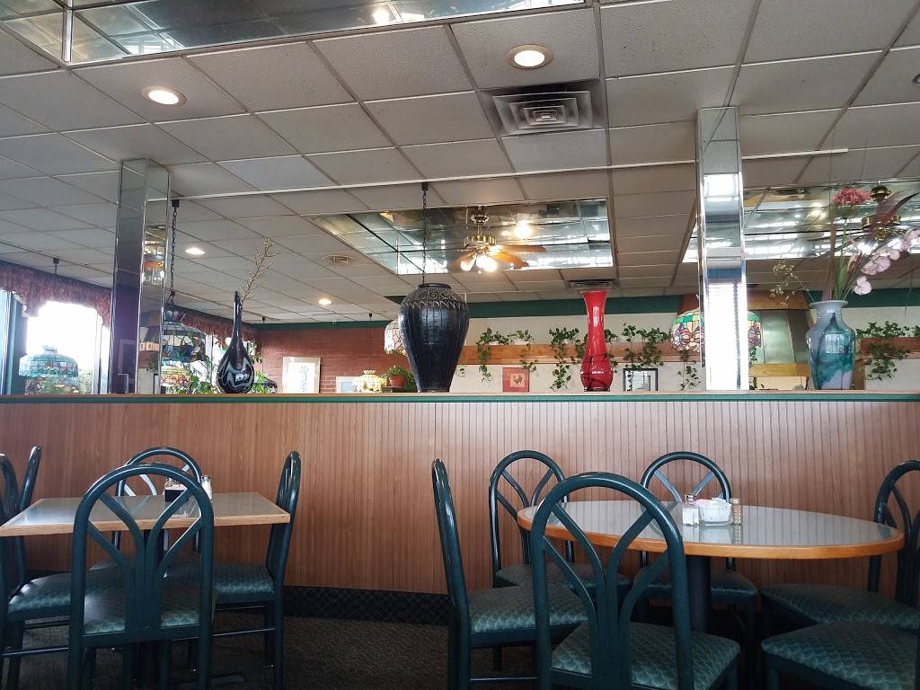 Somers Place | restaurant | 4197 W 150th St, Cleveland, OH 44135, USA | 2166714200 OR +1 216-671-4200