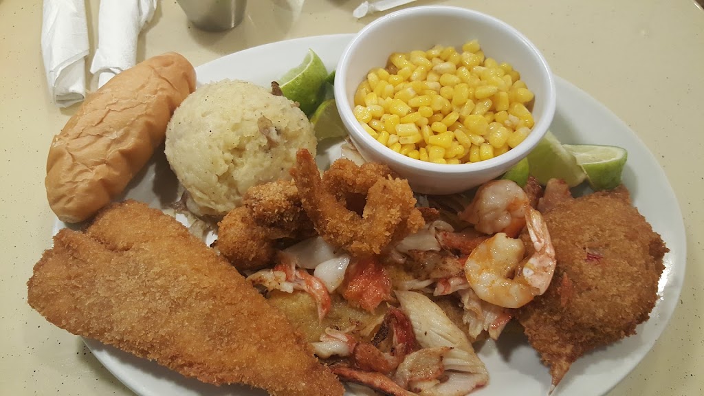 Mariscos El Pescador san Dario | restaurant | 3919 San Dario Ave, Laredo, TX 78041, USA | 9567248958 OR +1 956-724-8958