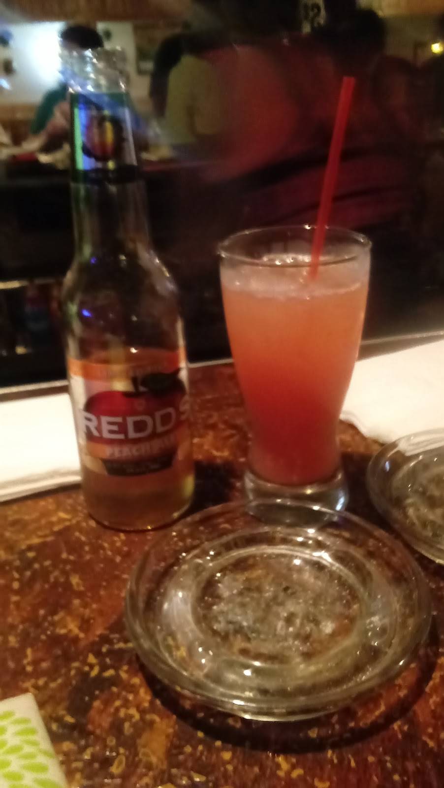 Kendrews Lounge | restaurant | 2590 Brodhead Rd, Aliquippa, PA 15001, USA | 7243755959 OR +1 724-375-5959