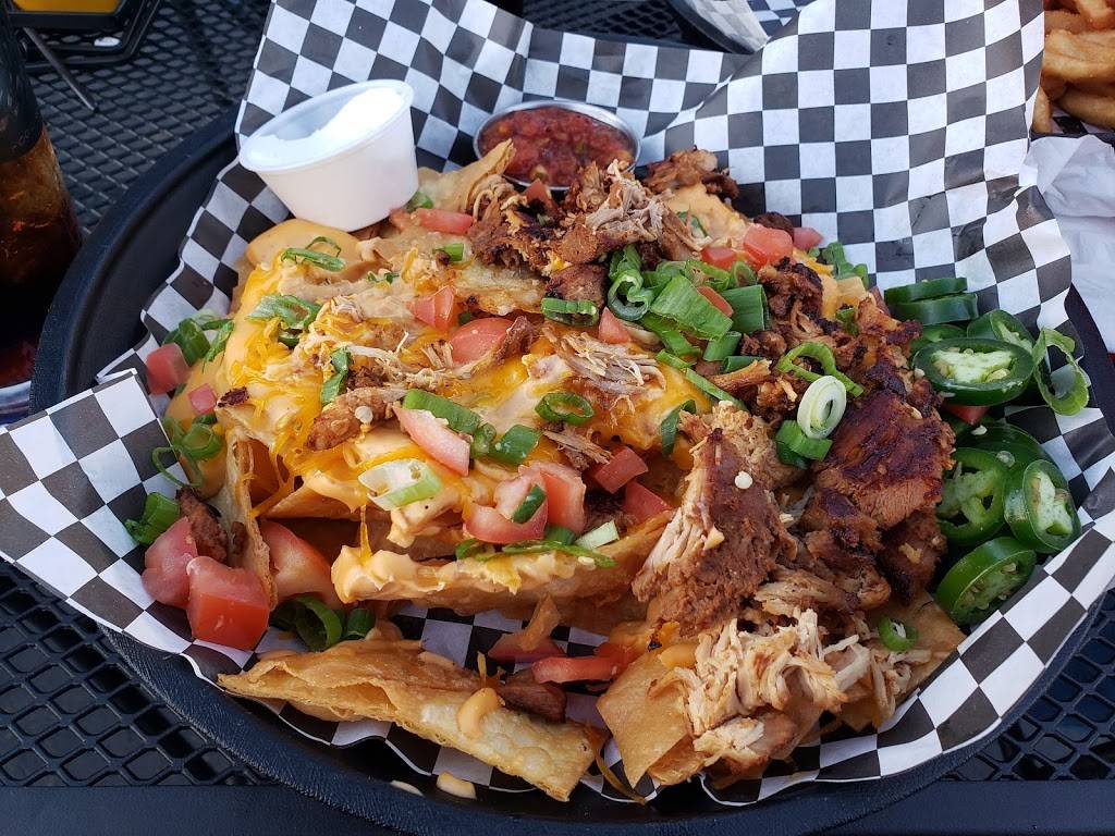 Uncle Linnys Food and Brews | restaurant | 3901 Pontoon Rd, Granite City, IL 62040, USA | 6187971800 OR +1 618-797-1800