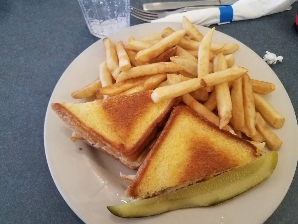 Goodys Family Restaurant | restaurant | 16333 Snow Rd, Cleveland, OH 44142, USA | 2164337733 OR +1 216-433-7733