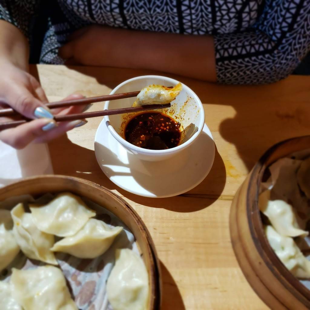 Dumpling King restaurant | restaurant | 1126 Finch Ave W, North York, ON M3J 3J6, Canada | 6476277778 OR +1 647-627-7778