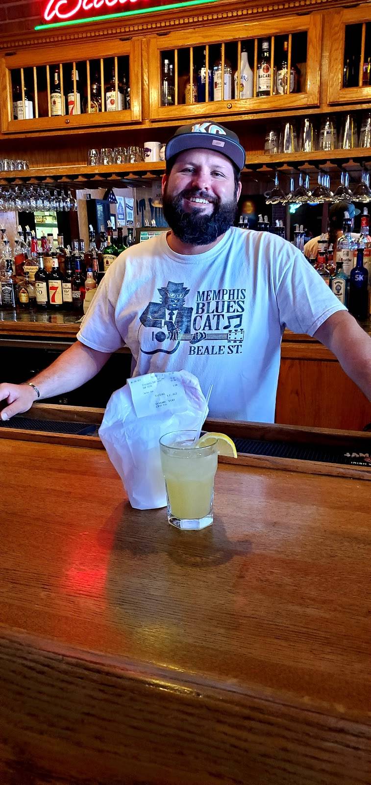 Freddy Ts Bar and Grill | restaurant | 7920 151st St, Overland Park, KS 66223, USA | 9136817644 OR +1 913-681-7644