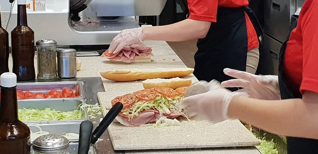 Jersey Mikes Subs | meal takeaway | 2515 SE Tualatin Valley Hwy, Hillsboro, OR 97123, USA | 5037464412 OR +1 503-746-4412