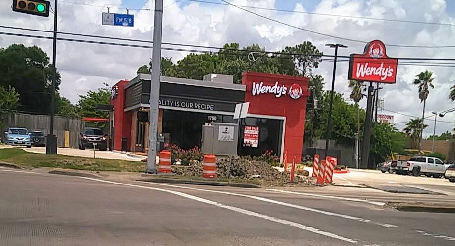 Wendys | restaurant | 1750 W Main St, League City, TX 77573, USA | 3462514054 OR +1 346-251-4054