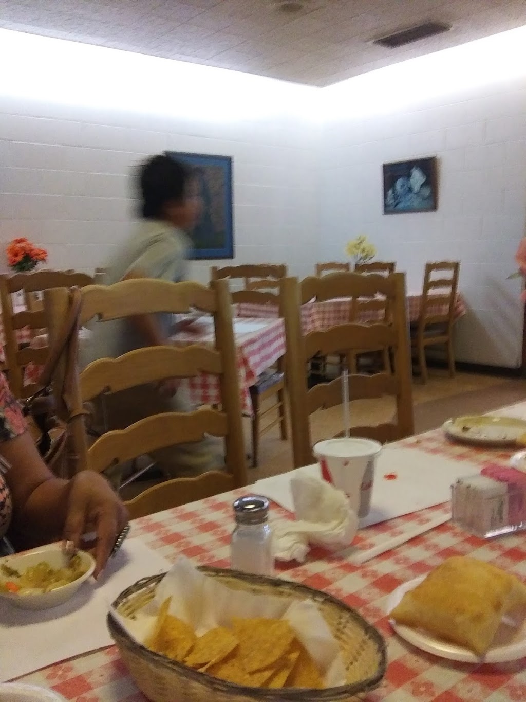 Chef Bernies Fine Foods Inc | restaurant | 910 W Main St, Farmington, NM 87401, USA | 5053251361 OR +1 505-325-1361