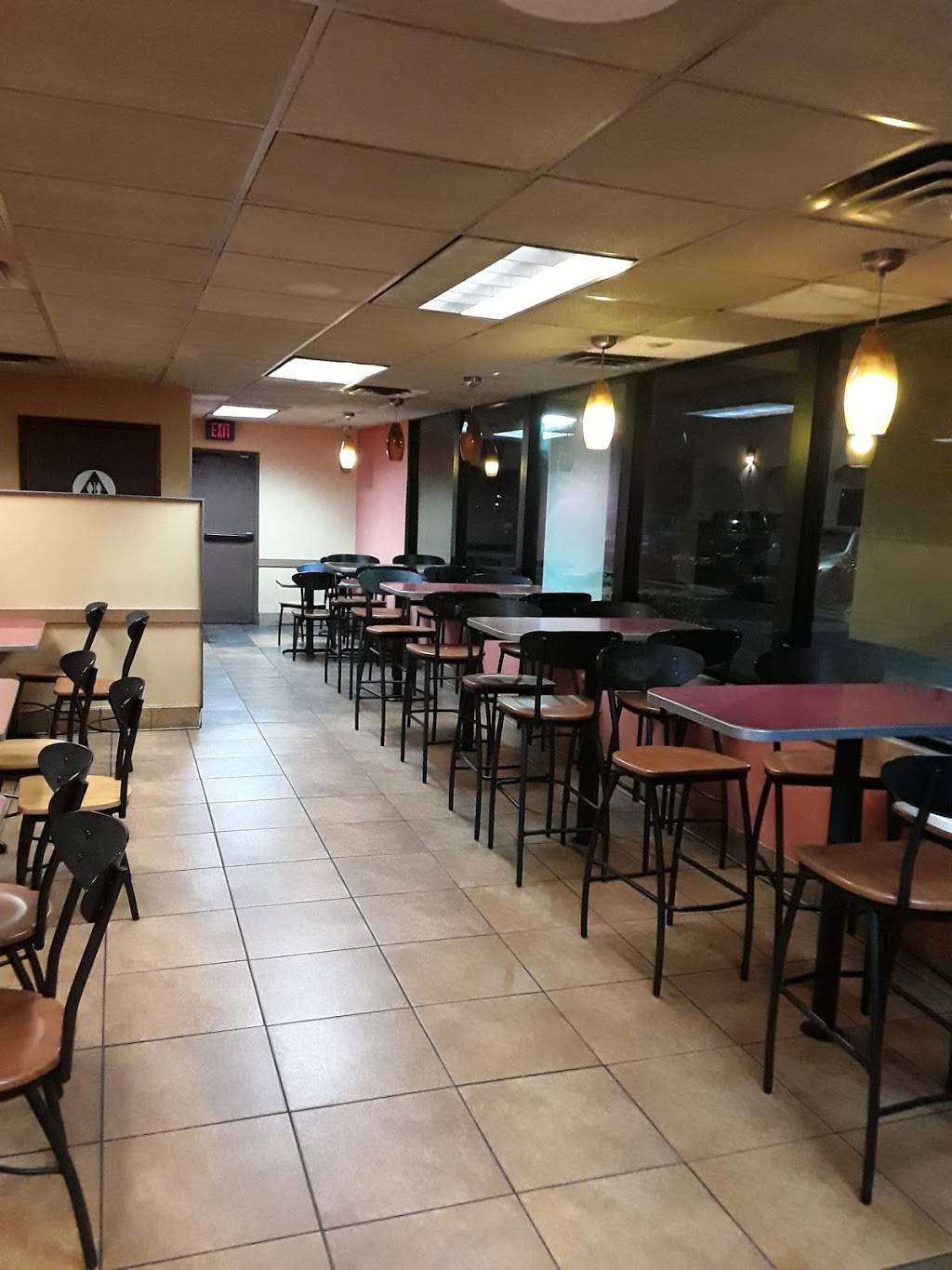 Jack in the Box | restaurant | 1205 Baker St, Costa Mesa, CA 92626, USA | 4059177715 OR +1 405-917-7715