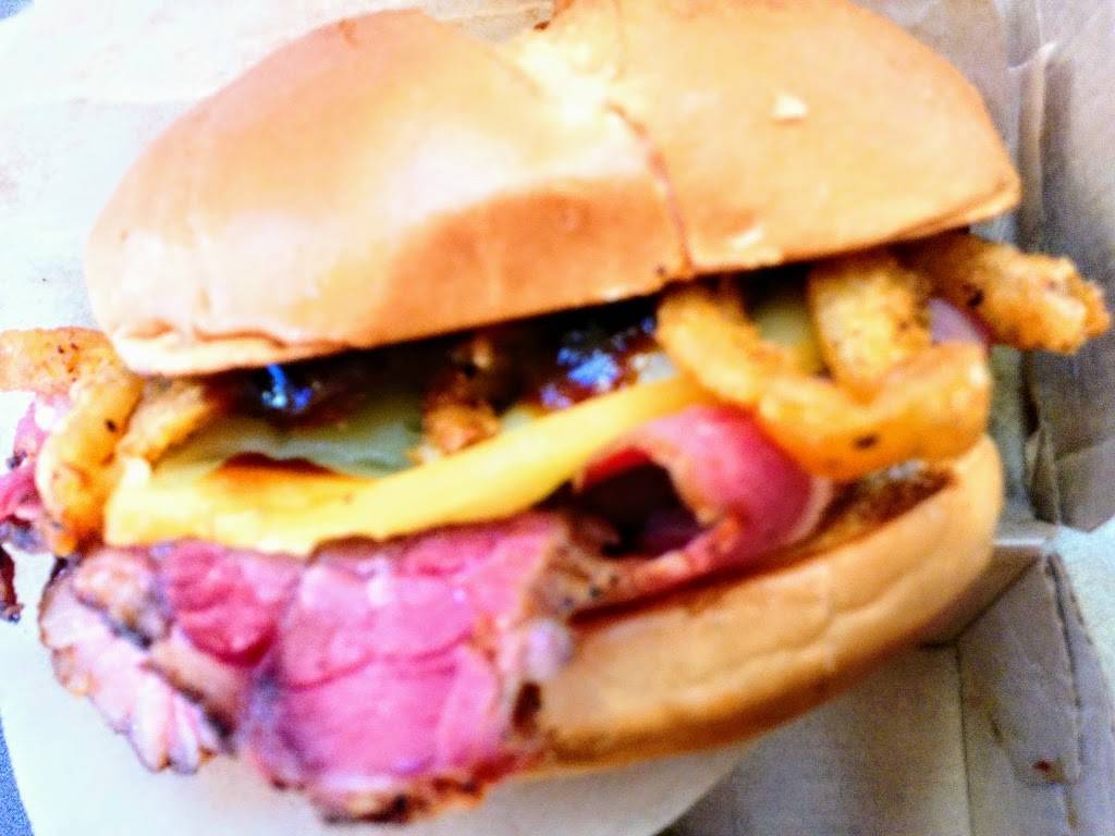 Arbys | restaurant | 204 Rosser Ave, Waynesboro, VA 22980, USA | 5409432584 OR +1 540-943-2584