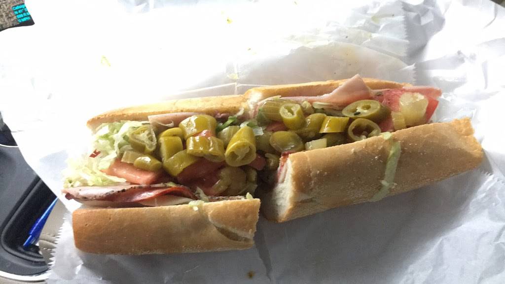 Fontanos Subs | meal takeaway | 1058 W Polk St, Chicago, IL 60607, USA | 3124214474 OR +1 312-421-4474