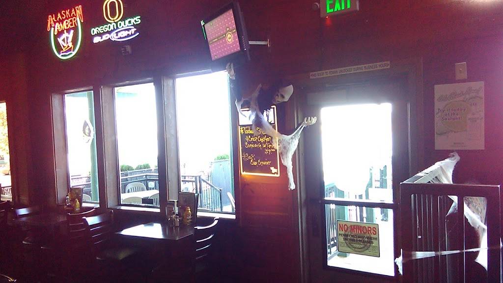 Sextant Bar & Galley | restaurant | 4035 NE Marine Dr, Portland, OR 97211, USA | 5032815944 OR +1 503-281-5944