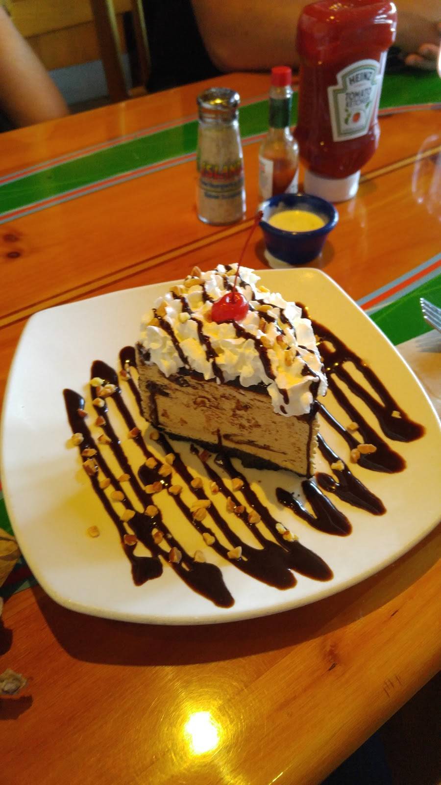 Islands Restaurant Corona | restaurant | 1295 Magnolia Ave, Corona, CA 92879, USA | 9512797724 OR +1 951-279-7724