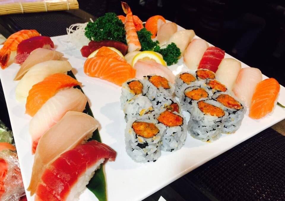 Fuji Japanese Steakhouse & Sushi Bar | restaurant | 5701 Longview Rd, Kansas City, MO 64137, USA | 8167650322 OR +1 816-765-0322