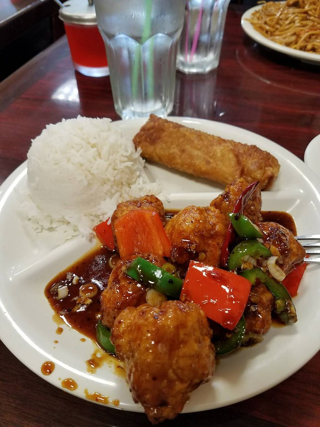 Changs Chinese Restaurant | restaurant | 16100 Kensington Dr #200, Sugar Land, TX 77479, USA | 2813250176 OR +1 281-325-0176