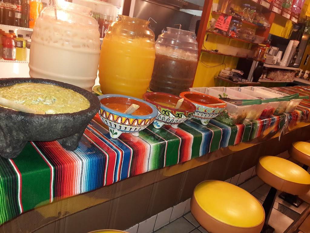 El Quiubole | restaurant | 8311 Atlantic Ave, Cudahy, CA 90201, USA | 3235609585 OR +1 323-560-9585