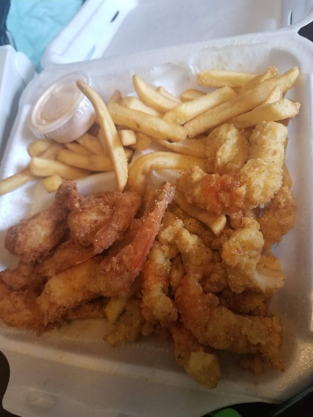 Captain Crabs Take Away | restaurant | 4775 NW 183rd St, Miami Gardens, FL 33055, USA | 3056204333 OR +1 305-620-4333