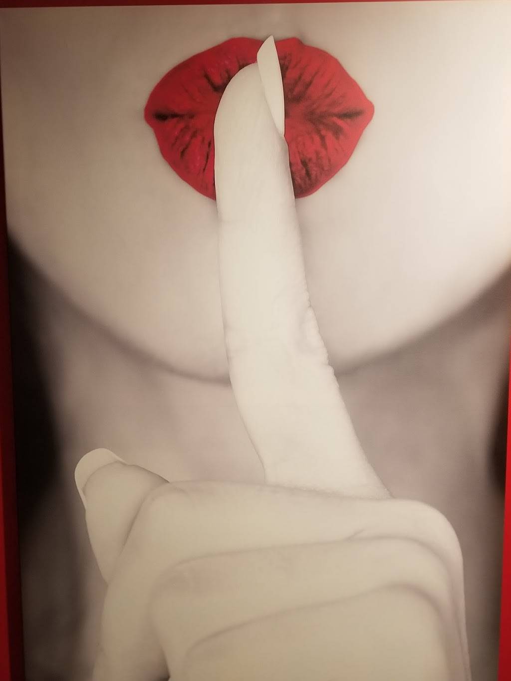 Christies Cabaret Phoenix | night club | 44 N 32nd St, Phoenix, AZ 85034, USA | 6022753095 OR +1 602-275-3095