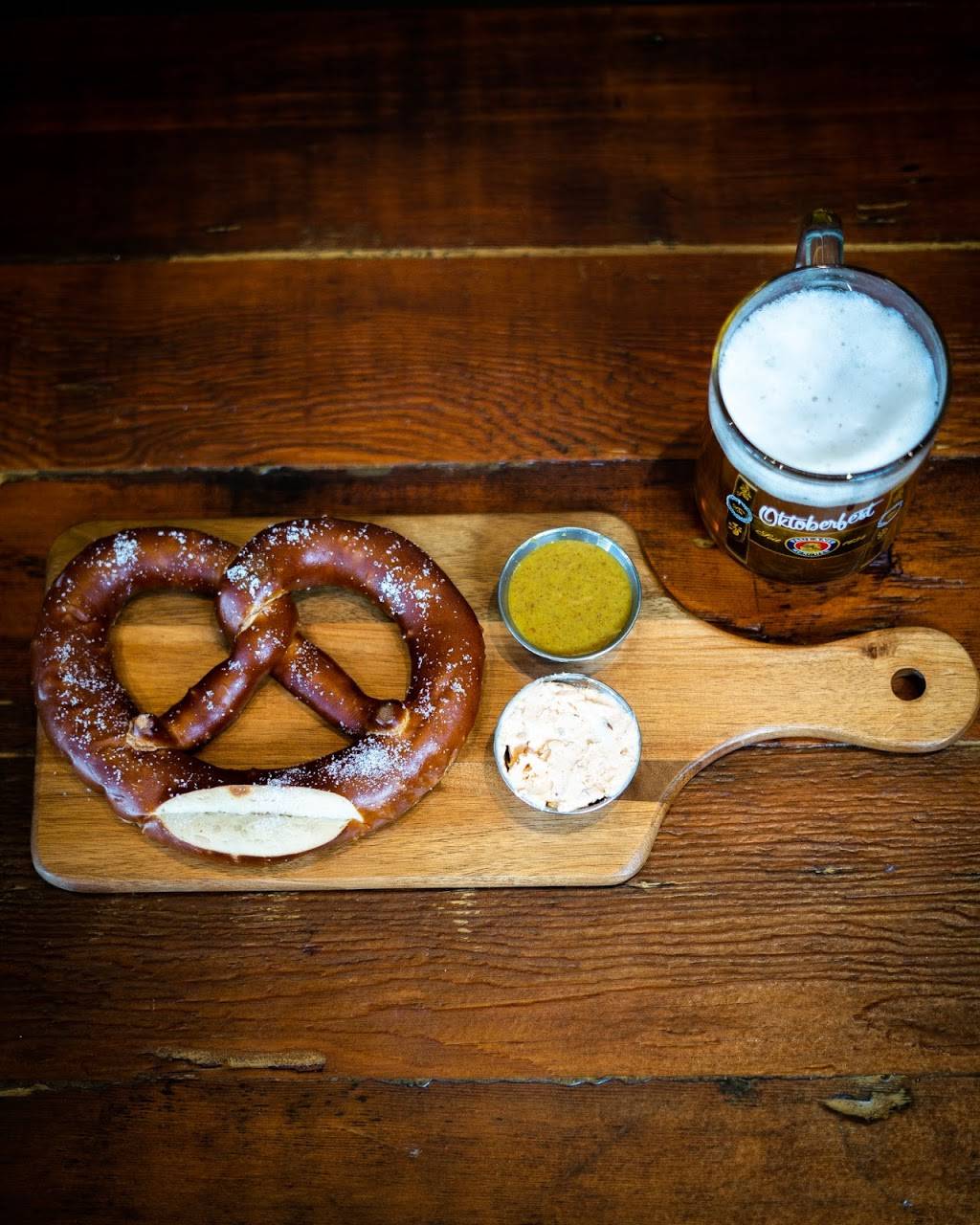 Rasselbock Kitchen & Beer Garden Los Angeles | restaurant | 3817 Grand View Blvd, Los Angeles, CA 90066, USA | 3104392938 OR +1 310-439-2938