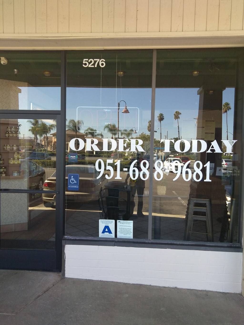 The HoneyBaked Ham Company of Riverside | restaurant | 5276 Arlington Ave, Riverside, CA 92504, USA | 9516889681 OR +1 951-688-9681