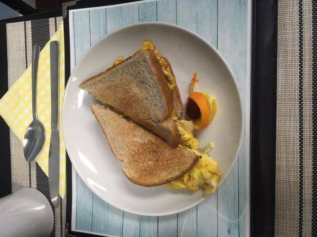 Harbour Cafe | restaurant | 33 Pinnacle St, Belleville, ON K8N 3A1, Canada | 6139668800 OR +1 613-966-8800